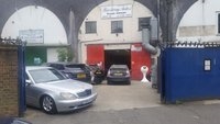 Ricolway Autos, London opening hours