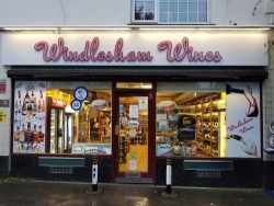 Windlesham Wines, opening hours
