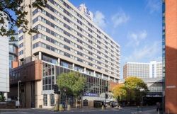 Hilton Leeds City, opening hours