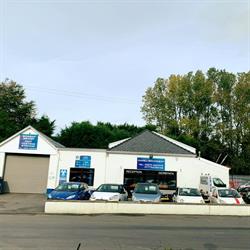 Brondeifi Garage Ltd of Lampeter, opening hours