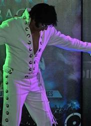 Elvis in Concert, Willenhall opening hours