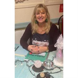 Lesley Manning, Amersham opening hours