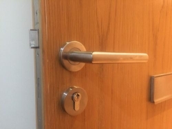 L-W Locksmiths St Helens, opening hours