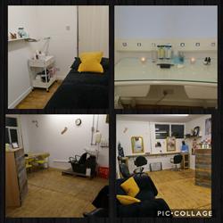 Salon in the Yard, Redruth opening hours