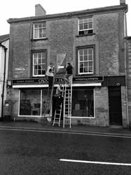 Crooked Horn, Crewkerne opening hours