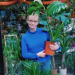 Magic Garden House Plants, Bedford opening hours