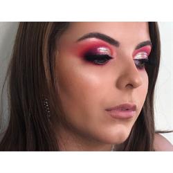 Make-up by Emillie, East Grinstead opening hours