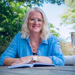On the Couch Hypnotherapy, Orpington opening hours