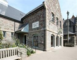 VisitCrickhowell, opening hours